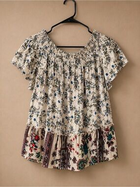 easel Floral Off-Shoulder Peasant Top in Cream and Blue with Multicolor Hem